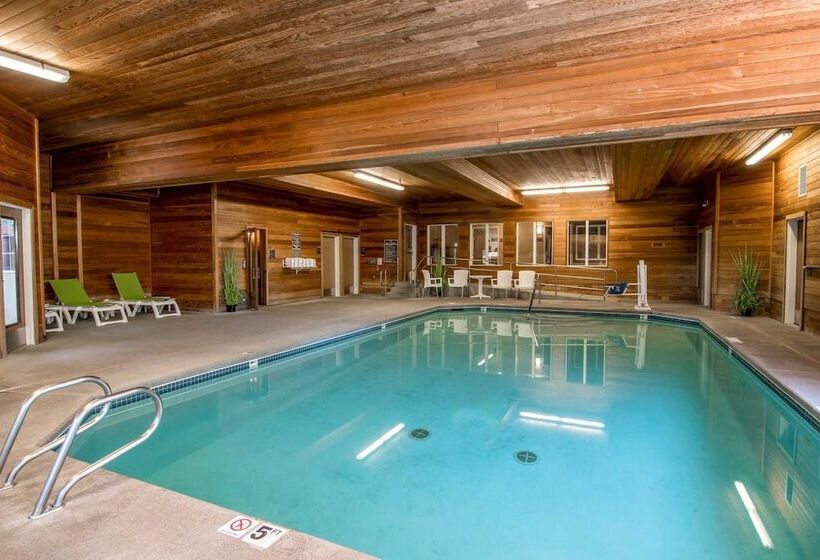 ホテル Comfort Suites Linn County Fairground And Expo