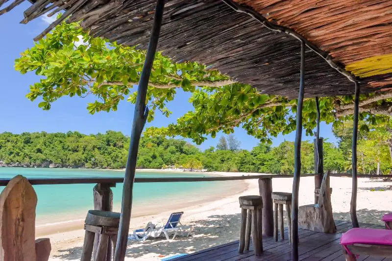 호텔 Kaz Kreol Beach Lodge & Wellness Retreat