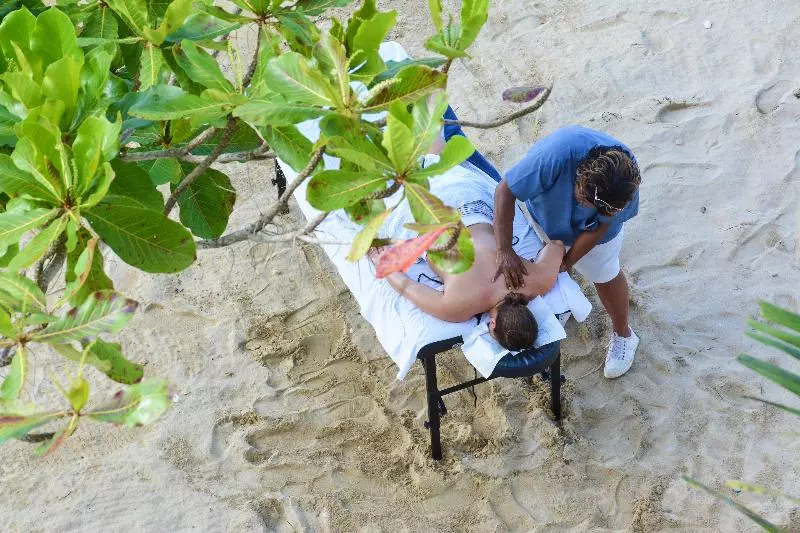 호텔 Kaz Kreol Beach Lodge & Wellness Retreat