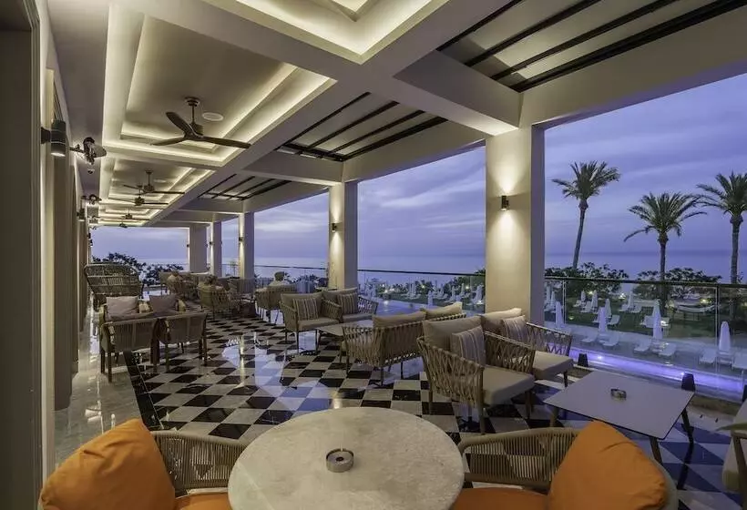 Merit Park Hotel Casino & Spa