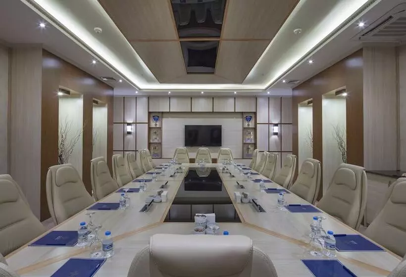 Merit Park Hotel Casino & Spa