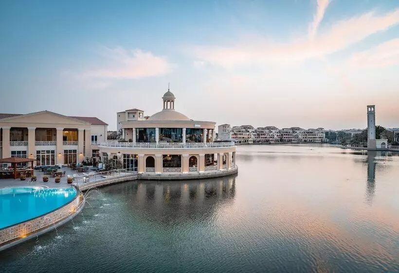 هتل Millennium Lakeview