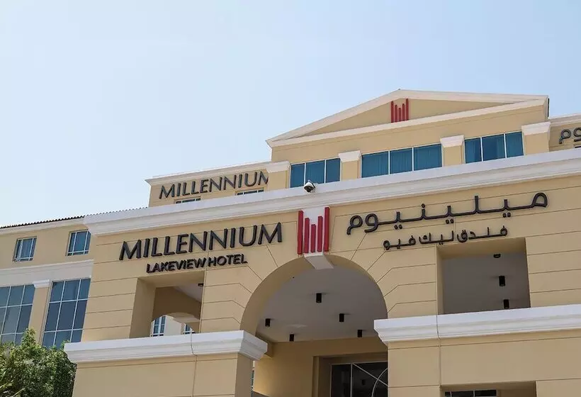 هتل Millennium Lakeview