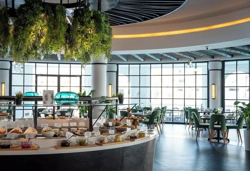 هتل Millennium Lakeview