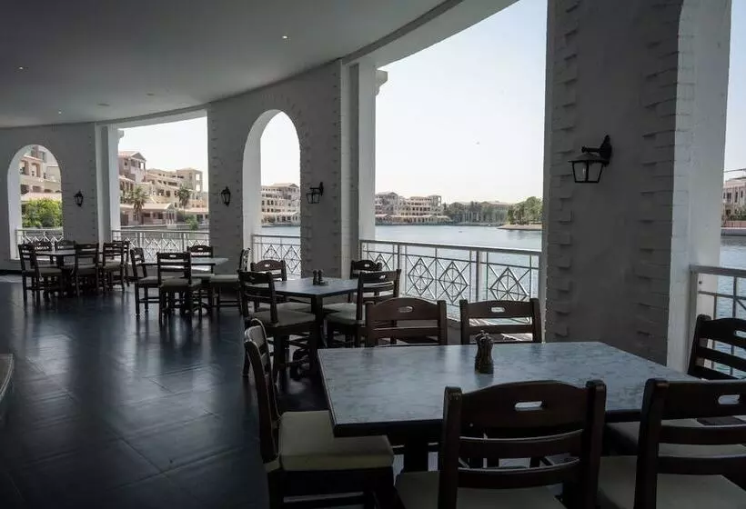 هتل Millennium Lakeview