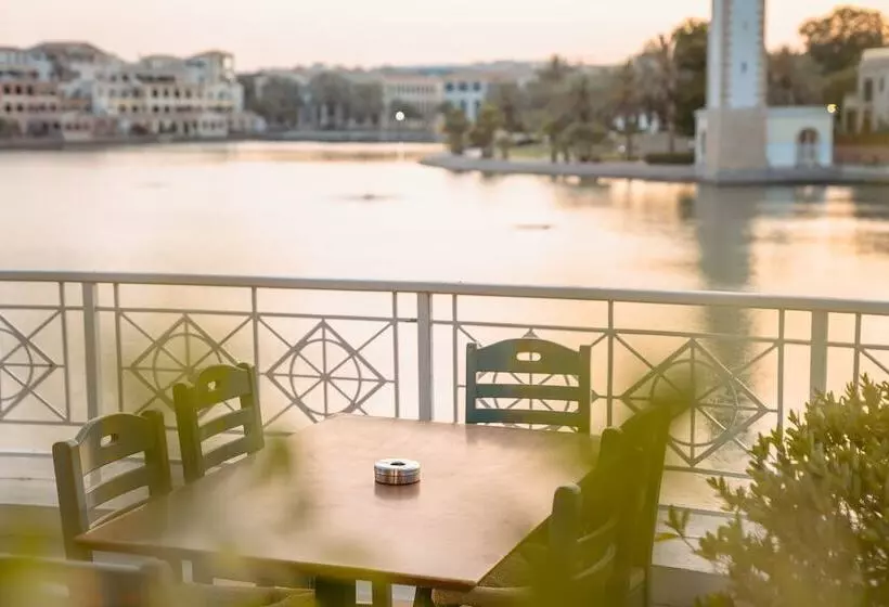 هتل Millennium Lakeview
