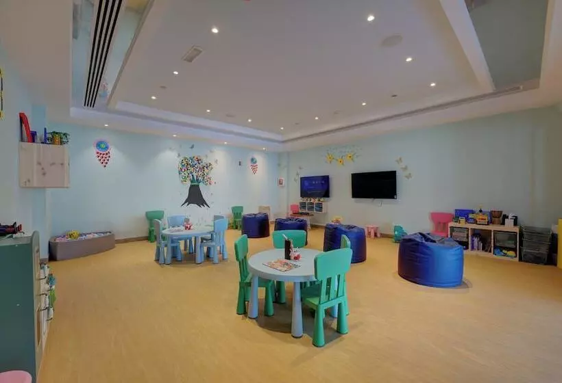 هتل Millennium Lakeview