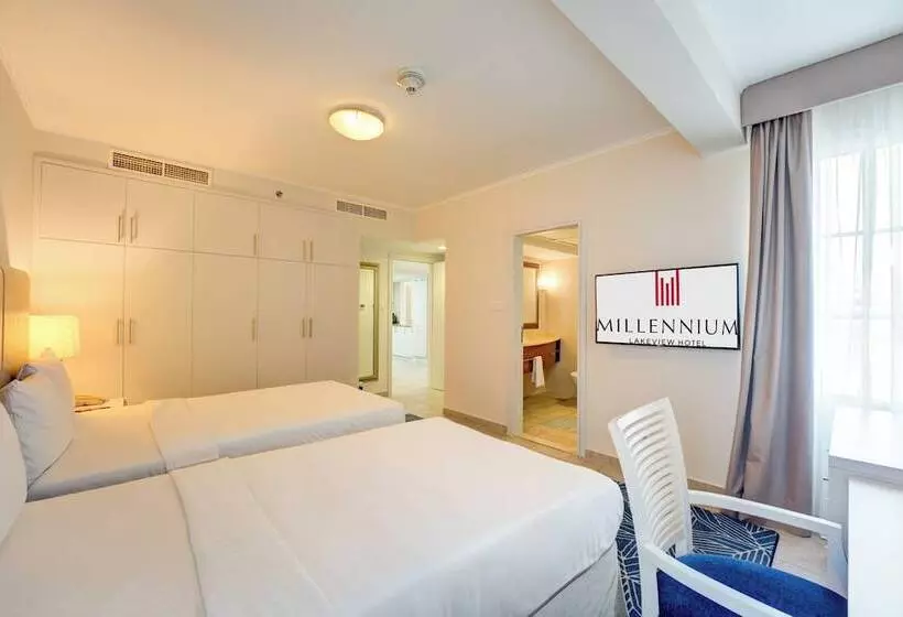 هتل Millennium Lakeview