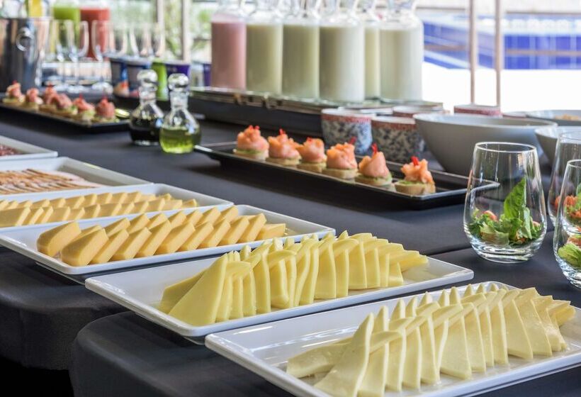 בית מלון כפרי NH Collection Medellin Royal