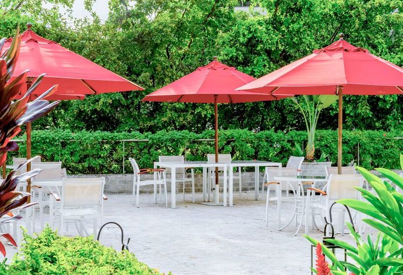 בית מלון כפרי NH Collection Medellin Royal