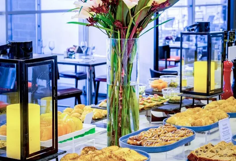 هتل NH Collection Medellin Royal