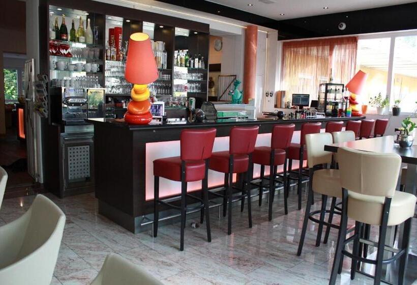 Отель Plattenwirt