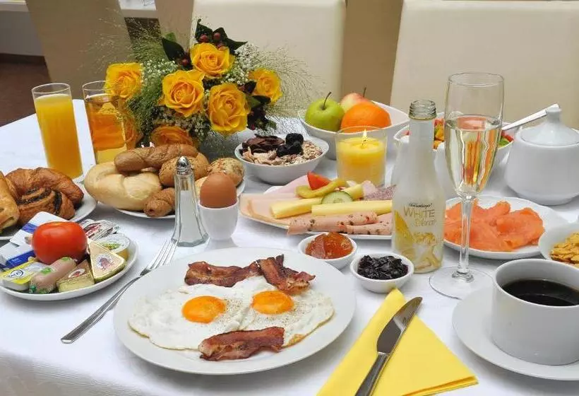 Отель Plattenwirt