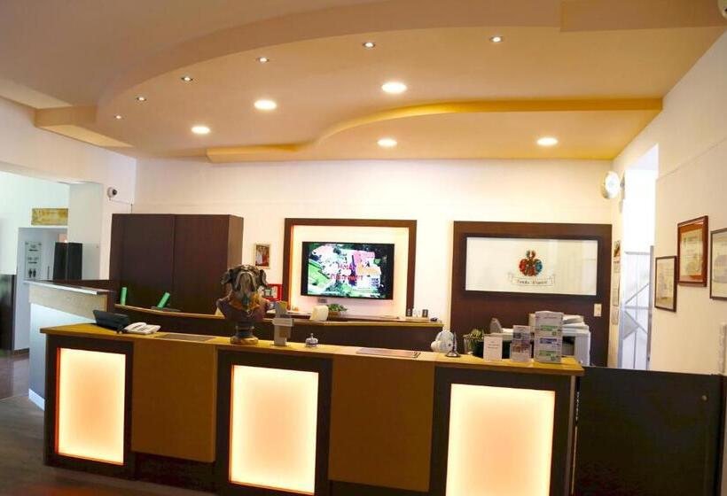 Отель Plattenwirt