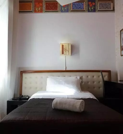 ホテル Roma Room