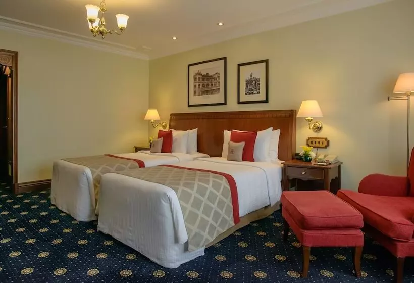 هتل Sarova Stanley