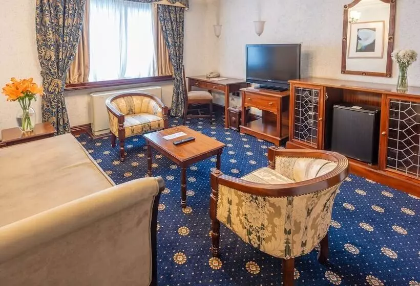 هتل Sarova Stanley