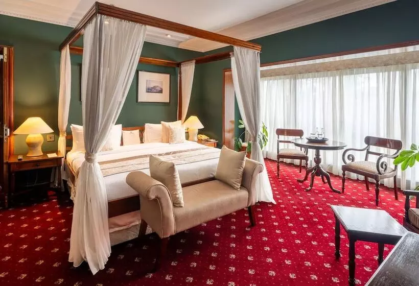 هتل Sarova Stanley