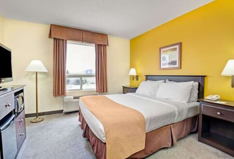 Отель Super 8 By Wyndham Barrie South