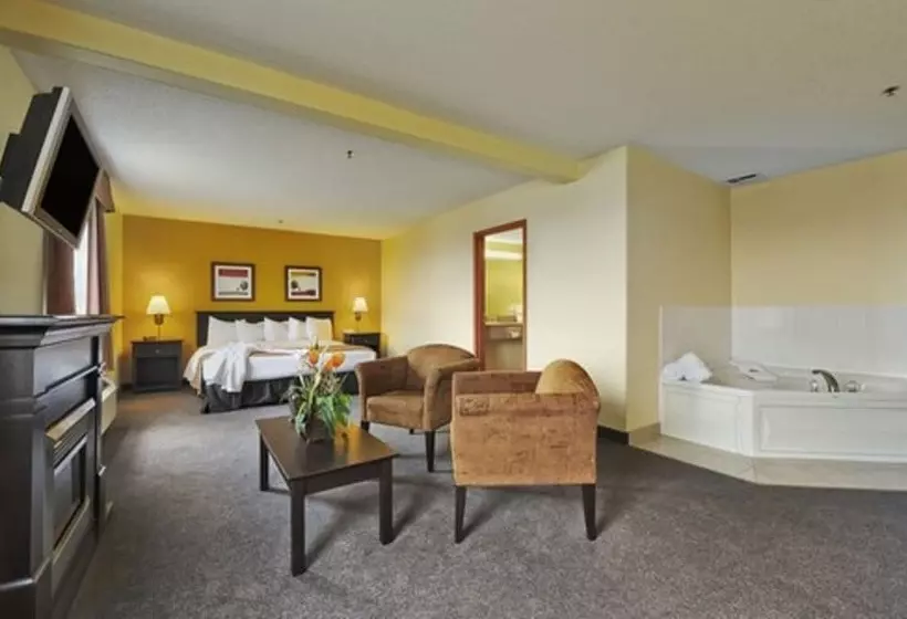 בית מלון כפרי Super 8 By Wyndham Barrie South