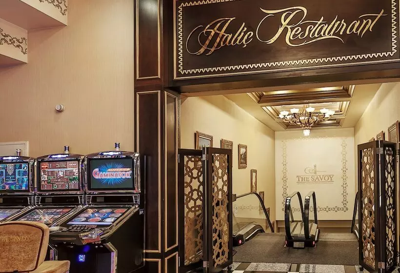 Отель Savoy