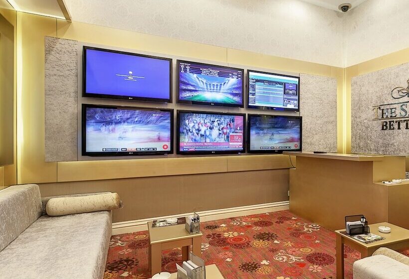 בית מלון כפרי Savoy