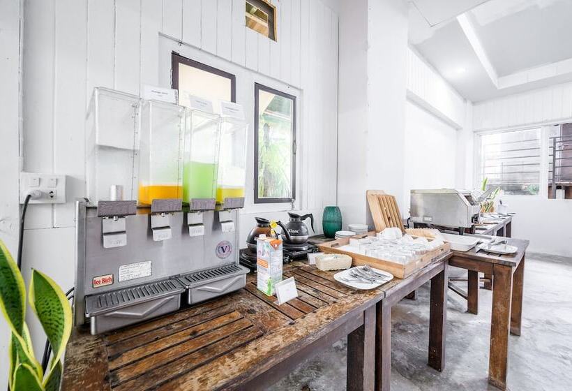 Kokotel Khao Lak Lighthouse