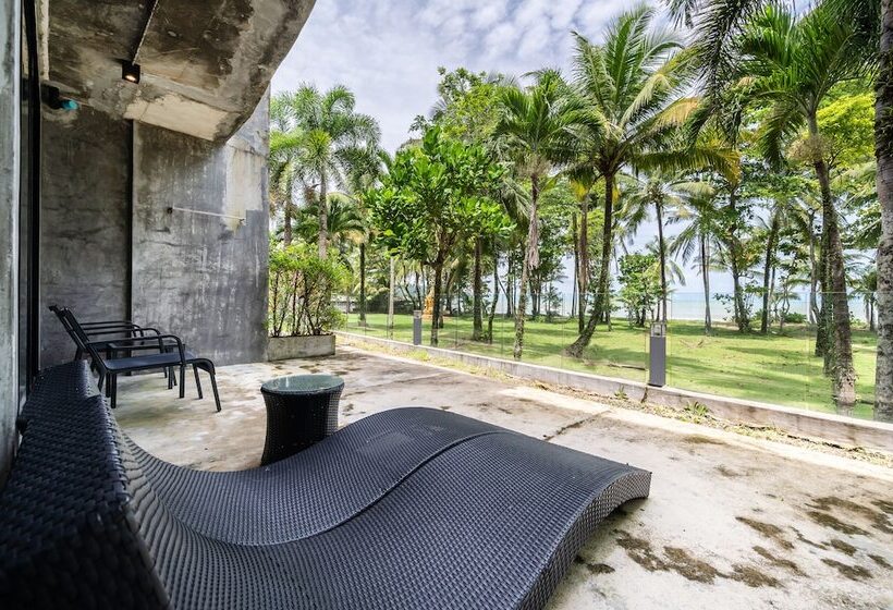 Kokotel Khao Lak Lighthouse