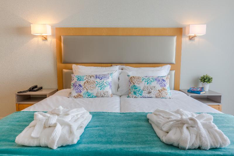 The Navigator Solaqua