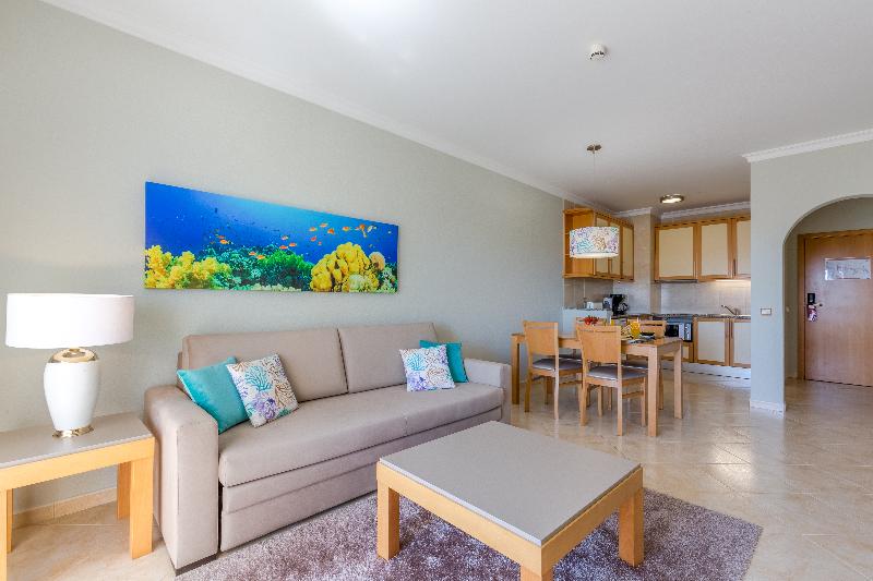 The Navigator Solaqua