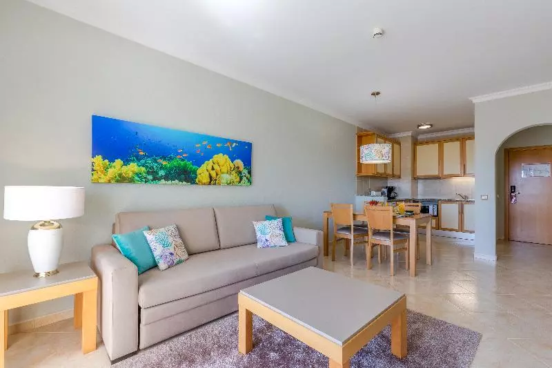 The Navigator Solaqua