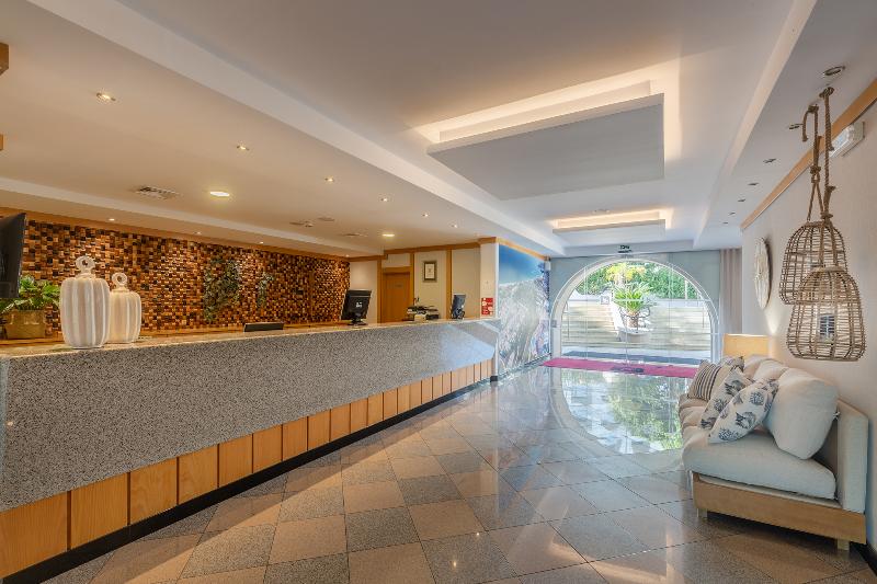 The Navigator Solaqua