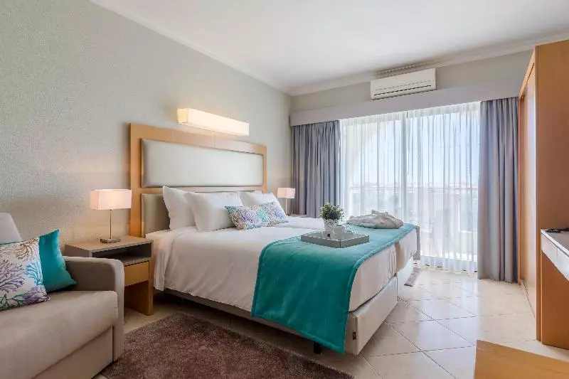 The Navigator Solaqua