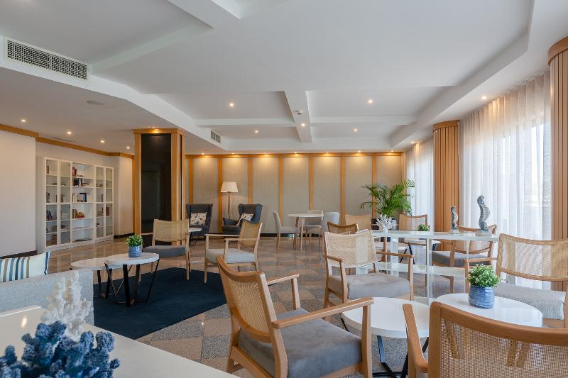 The Navigator Solaqua