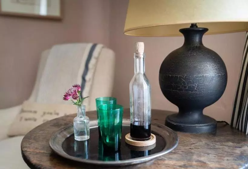 Retkeilymaja Royal Oak Ramsden