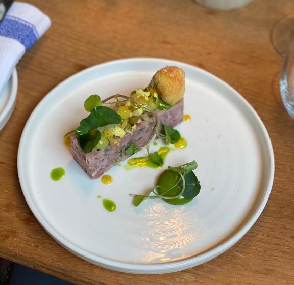 Общежитие Royal Oak Ramsden