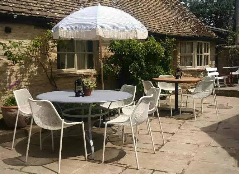 Retkeilymaja Royal Oak Ramsden