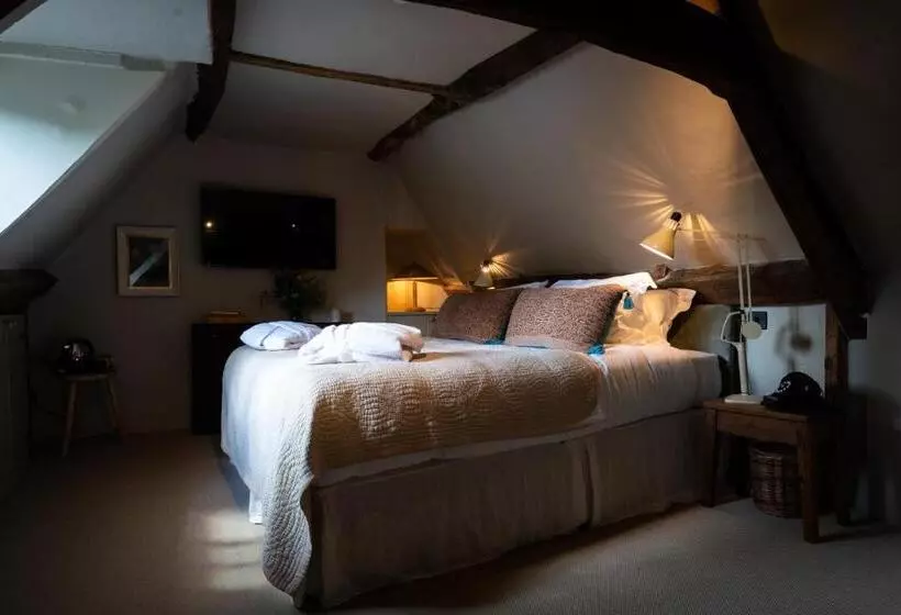 Retkeilymaja Royal Oak Ramsden