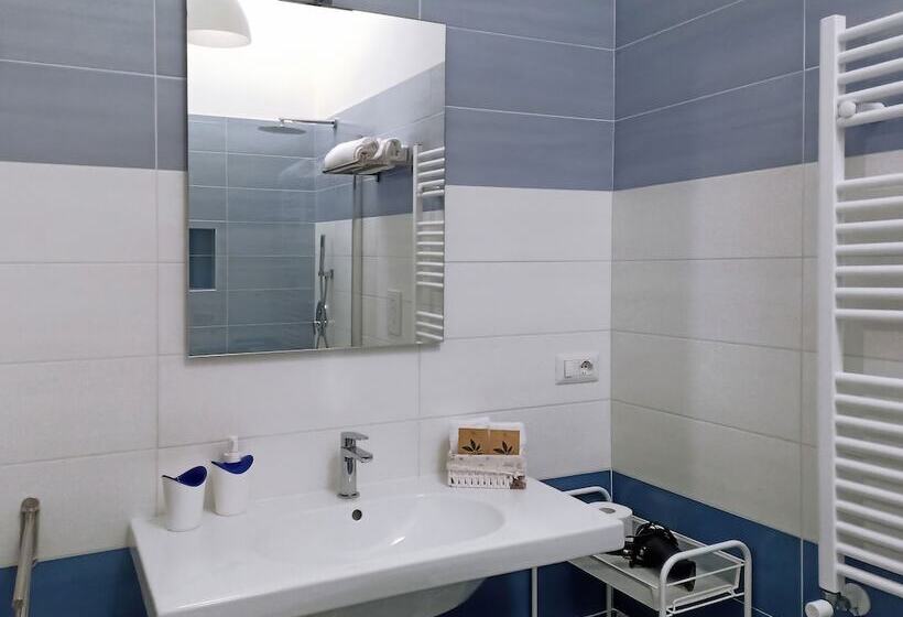 住宿加早餐  Affittacamere Angelica