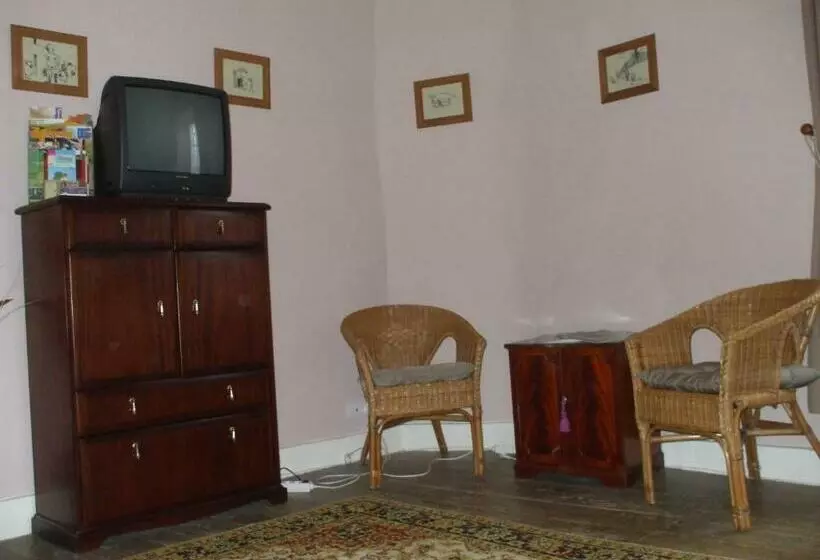 Bed And Breakfast Dunroamin