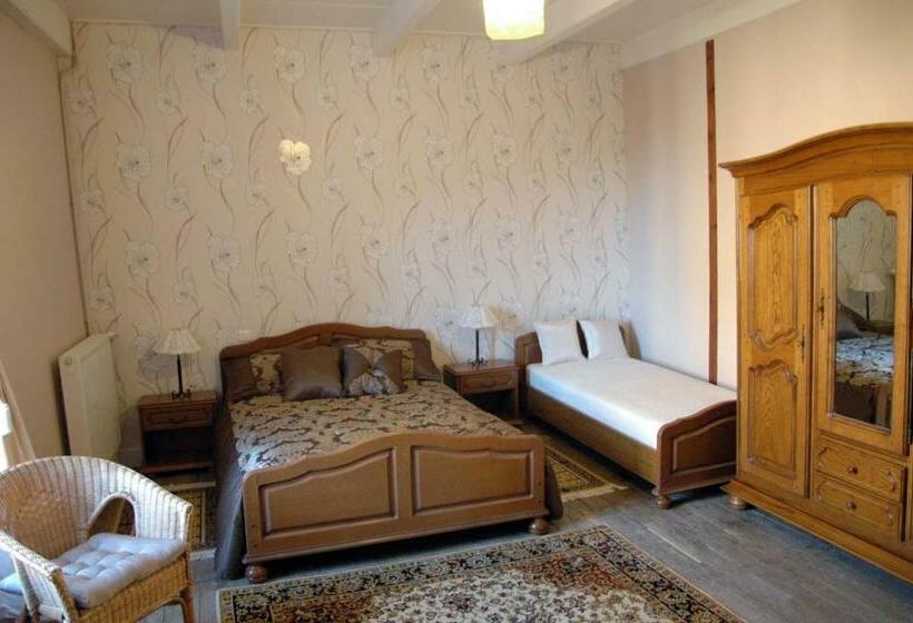 Bed And Breakfast Dunroamin