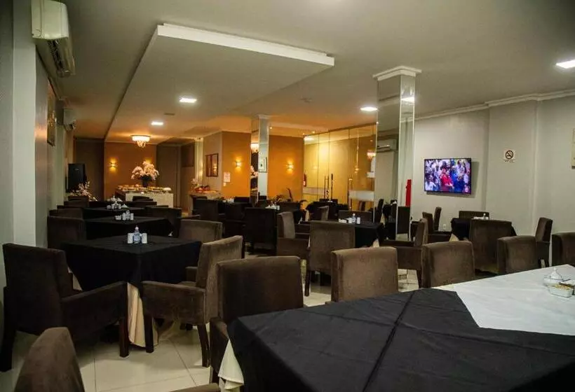 Dallas Hotel Premium