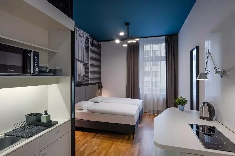 هتل Dean S Home Budapest
