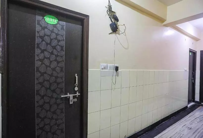 هتل Fabexpress Kanha Dham