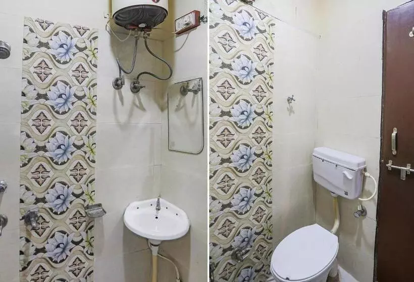 هتل Fabexpress Kanha Dham