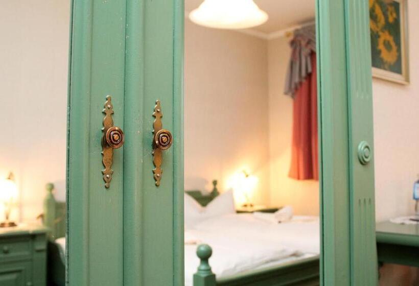 ホテル Landgasthof Zur Goldenen Aue