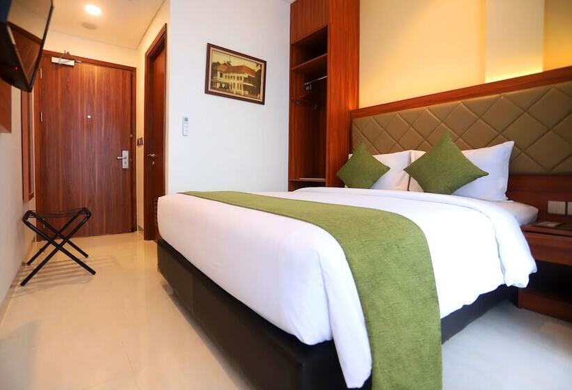 Otel Luxury Inn Arion