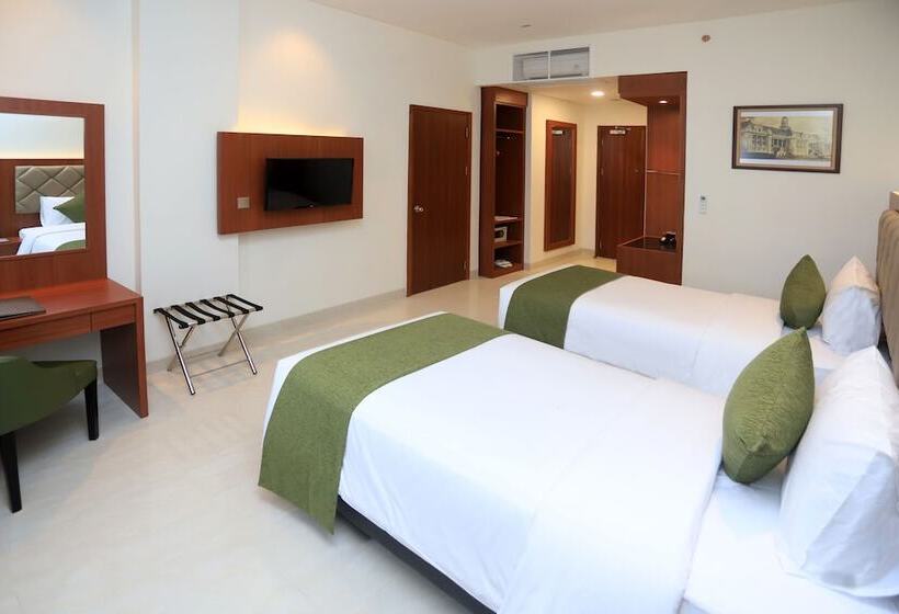 Otel Luxury Inn Arion