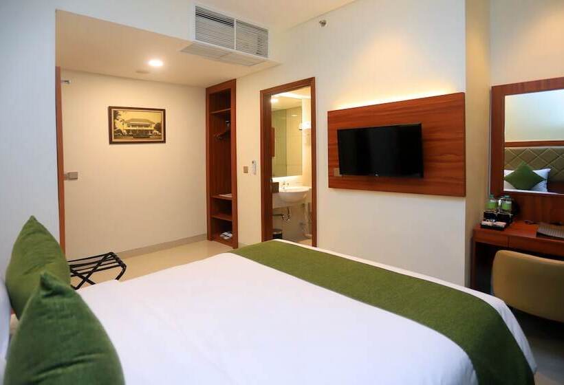 Otel Luxury Inn Arion