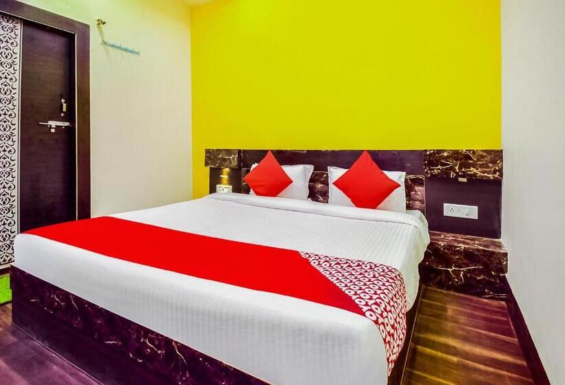 هتل Oyo 63331 Ambika Dx
